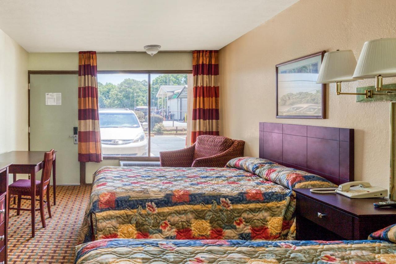 Oyo Hotel Decatur I-20 East & Wesley Club Dr Exteriör bild