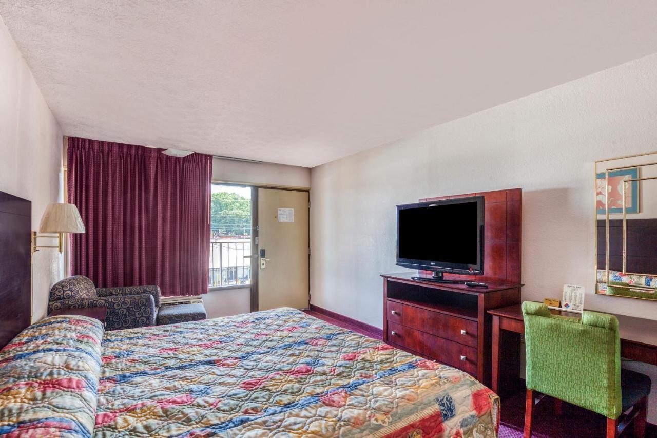 Oyo Hotel Decatur I-20 East & Wesley Club Dr Exteriör bild